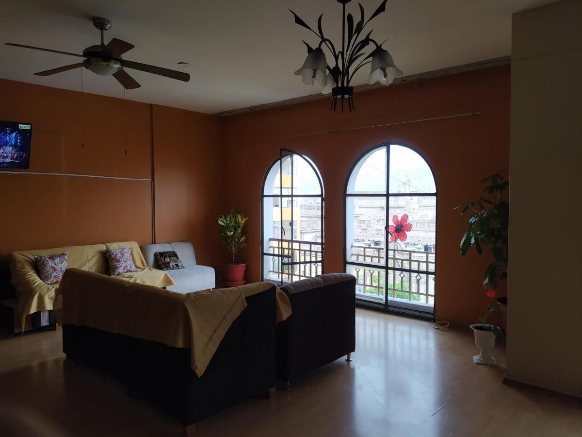 Ferienwohnung Apartamento Frente Al Palacio Gobierno Lima Exterior foto